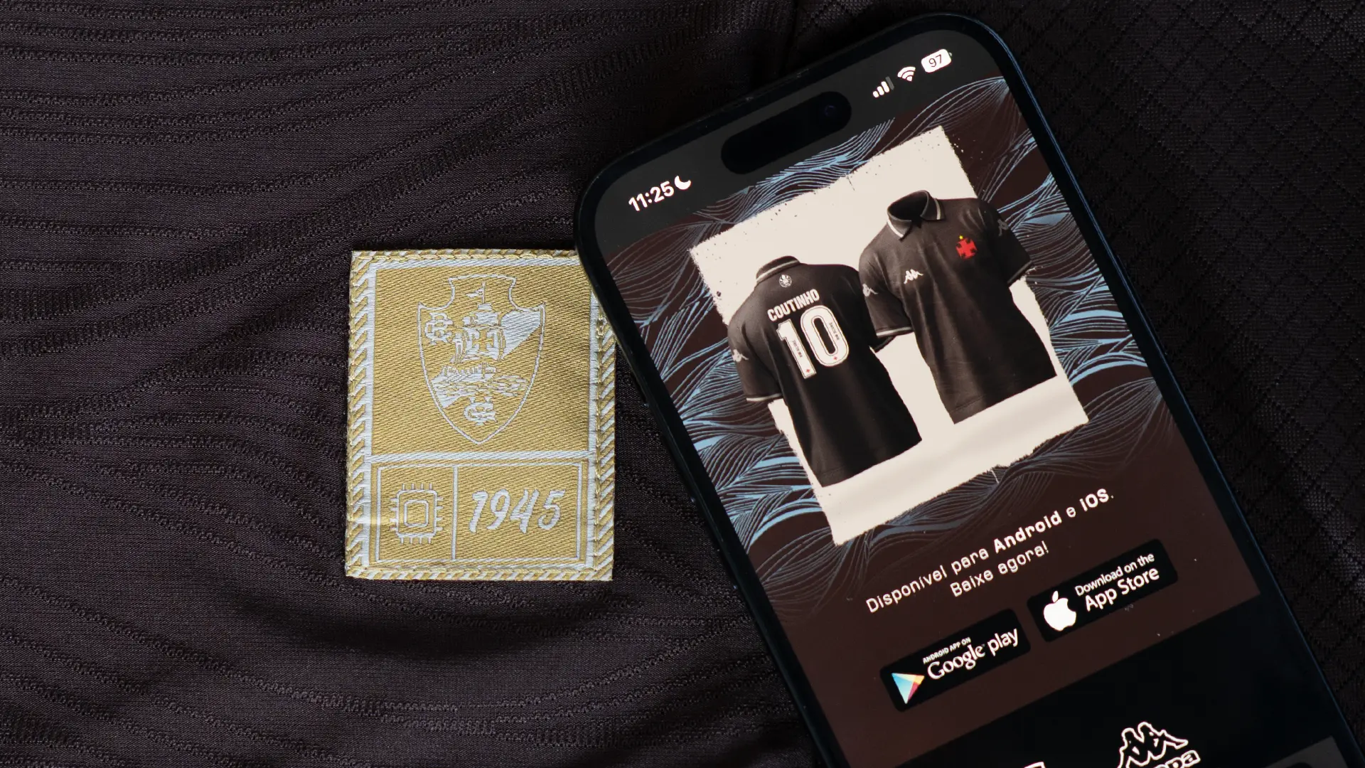 phone on a vasco da gama jersey